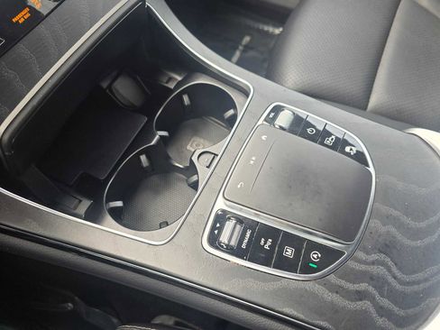 Used 2022 Mercedes-Benz GLC 300 4MATIC image 32