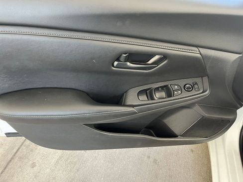 Used 2025 Nissan Sentra S image 18