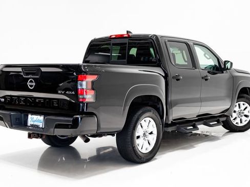 Used 2022 Nissan Frontier SV AWD/4WD image 33