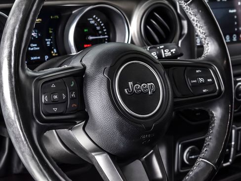 Used 2023 Jeep Wrangler Unlimited w/ Cold Weather Group AWD/4WD image 19