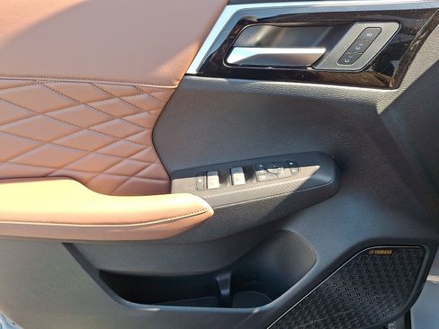 New 2026 Mitsubishi Outlander SEL image 13