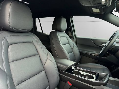 Used 2025 Chevrolet Equinox LT w/ Convenience Package II AWD/4WD image 13