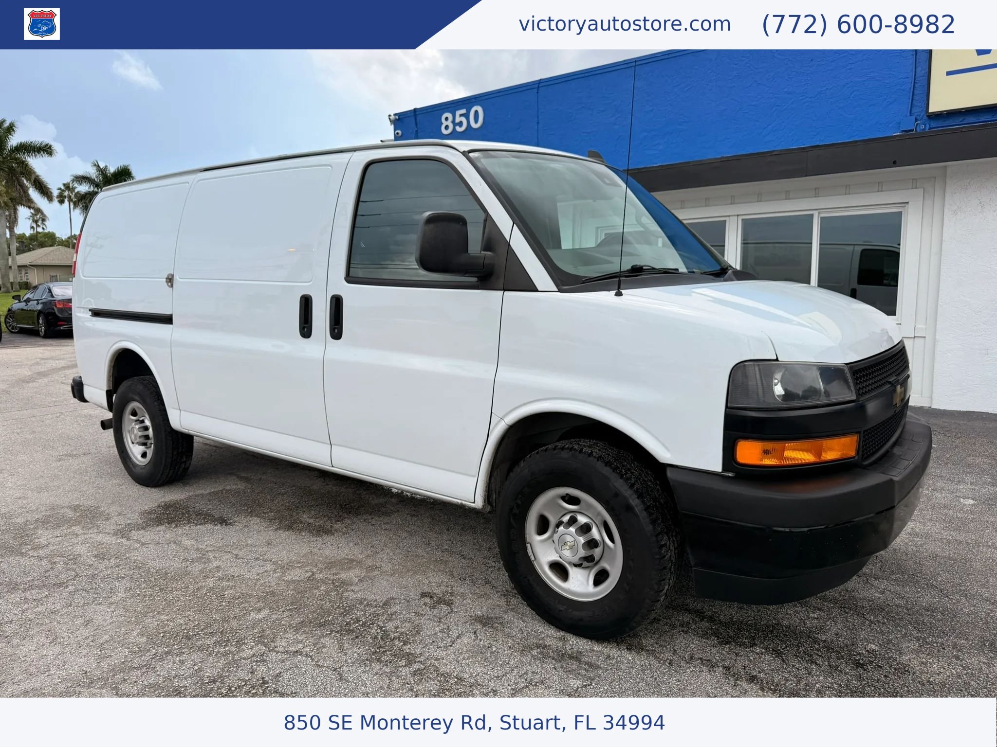 Used 2020 Chevrolet Express 2500 w/ Driver Convenience Package RWD image 21