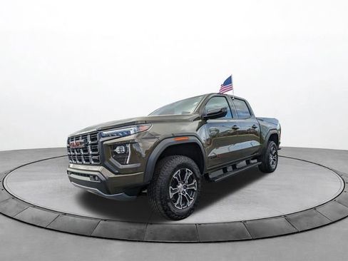 Used 2025 GMC Canyon AT4 w/ Technology Plus Package image 8