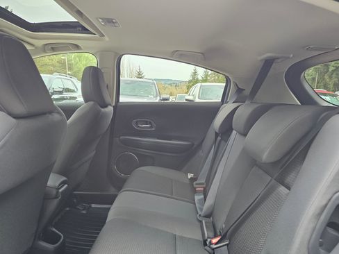 Used 2022 Honda HR-V EX image 17