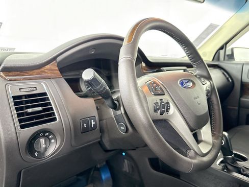 Used 2017 Ford Flex Limited image 13