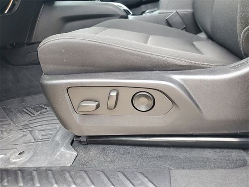 Used 2023 Chevrolet Colorado Trail Boss w/ Technology Package image 14