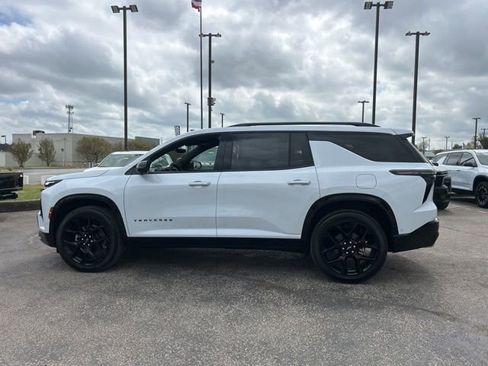 New 2026 Chevrolet Traverse RS w/ LPO, Floor Liner Package image 6