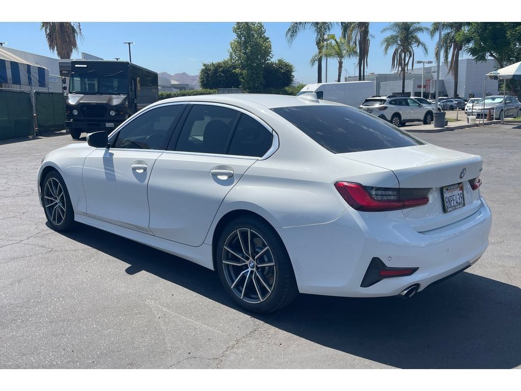 Used 2020 BMW 330i Sedan RWD image 3