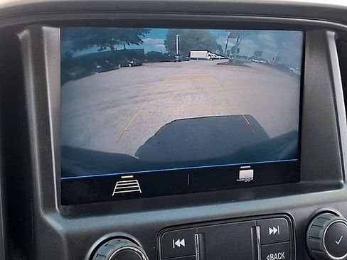 Used 2022 Chevrolet Colorado LT w/ LT Convenience Package RWD image 17