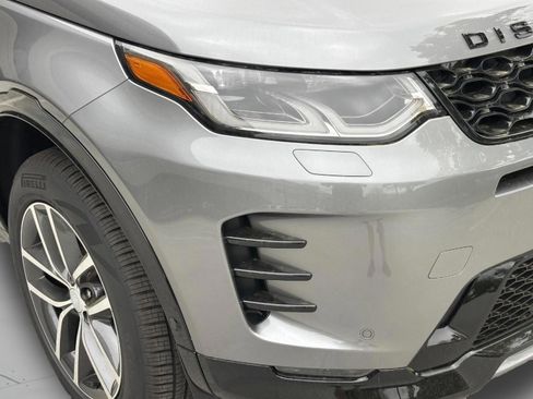 Used 2025 Land Rover Discovery Sport Dynamic SE image 10