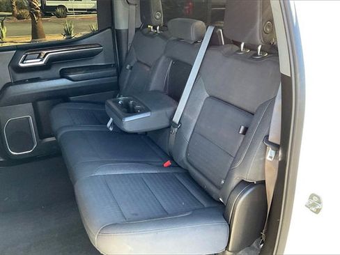 Used 2024 GMC Sierra 1500 Elevation image 25