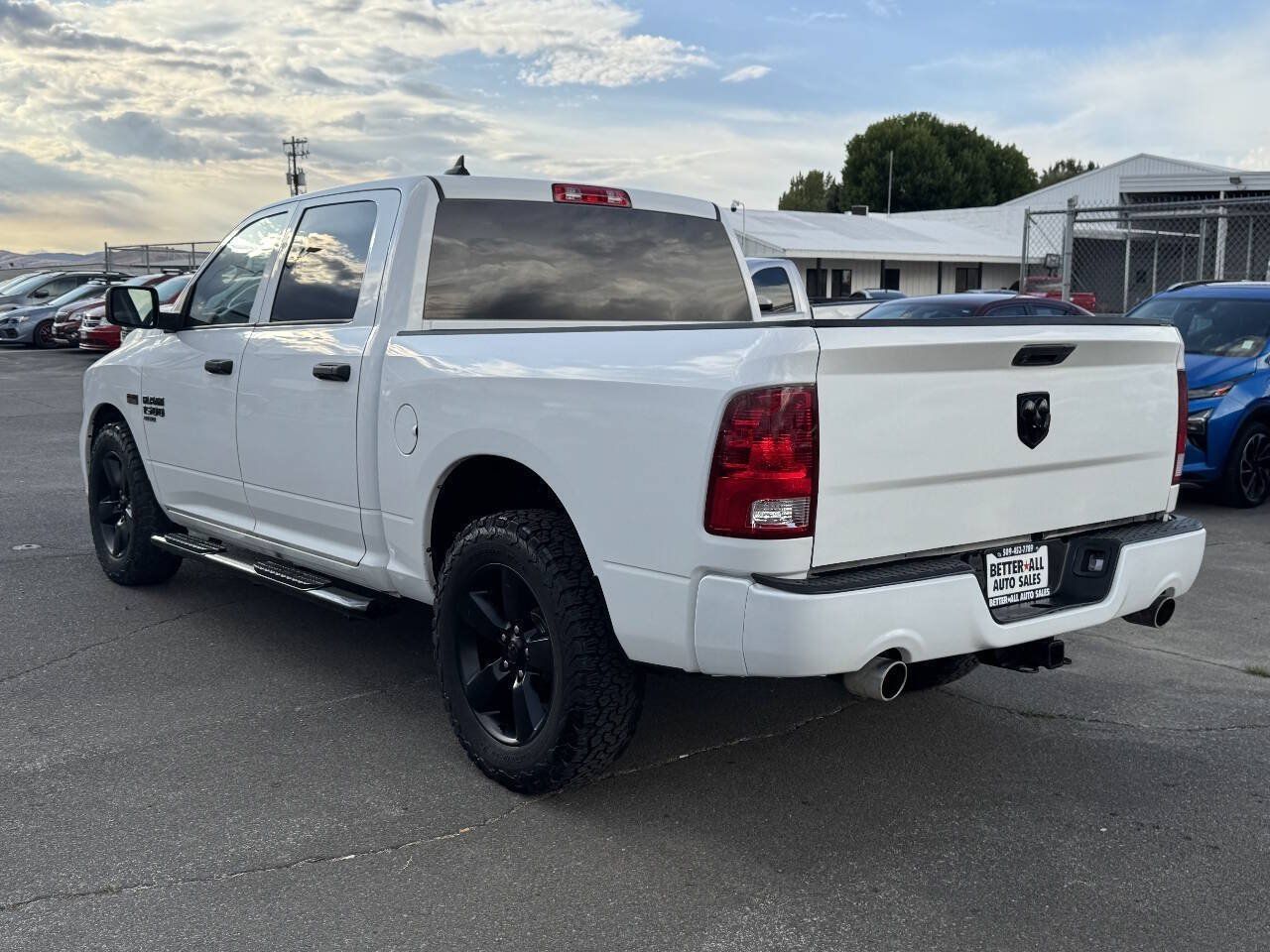 Used 2019 RAM 1500 Express w/ Wheel & Sound Group AWD/4WD image 3
