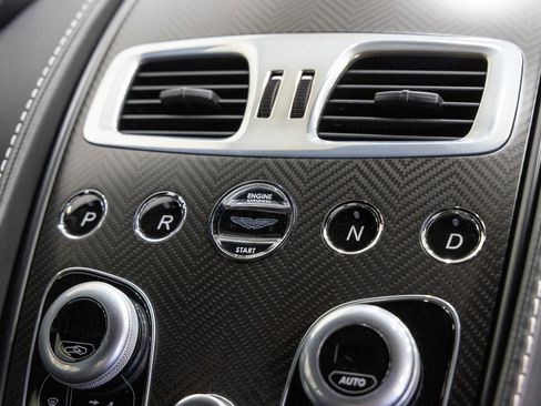 Used 2015 Aston Martin Vanquish Coupe RWD image 26