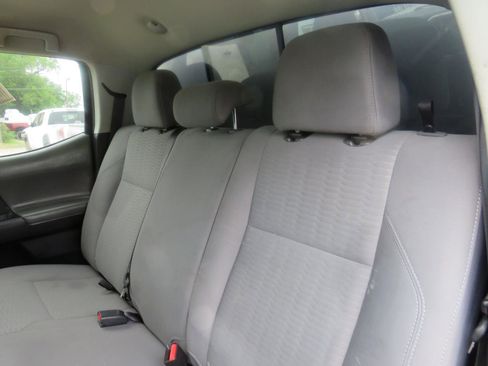 Used 2019 Toyota Tacoma SR5 RWD image 24