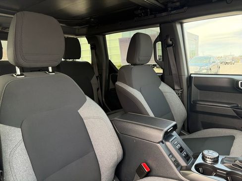 Used 2025 Ford Bronco Big Bend image 18