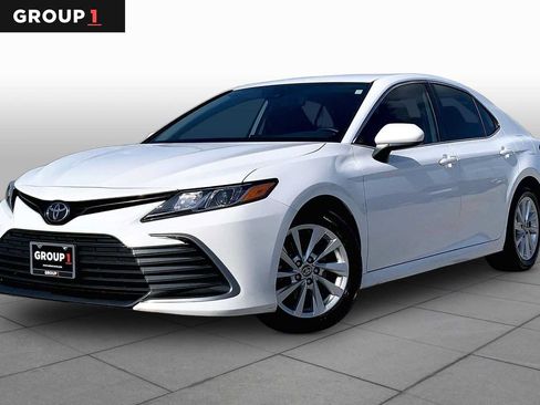 Used 2023 Toyota Camry LE FWD image 1