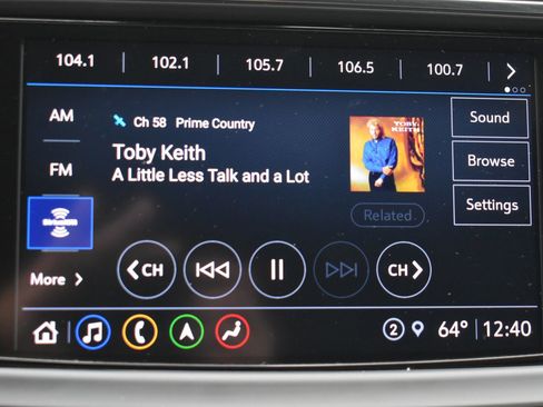 Used 2022 Buick Enclave Essence w/ Experience Buick Package image 29