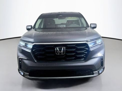 Certified 2025 Honda Pilot EX-L image 2