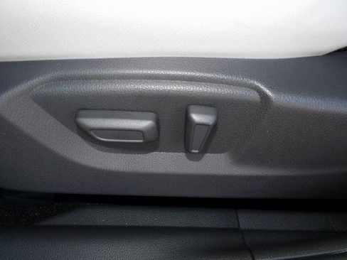 New 2026 Mitsubishi Eclipse Cross SEL image 17