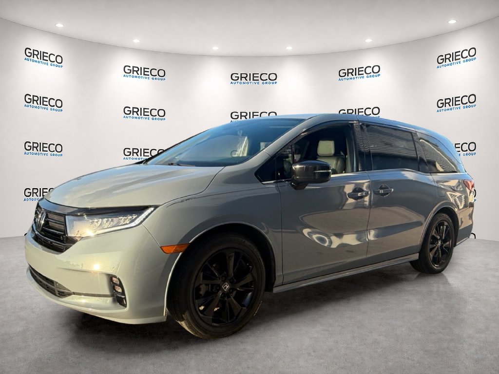 Used 2024 Honda Odyssey Sport image 3
