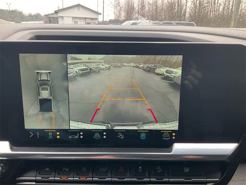 Used 2022 GMC Sierra 1500 SLT w/ SLT Premium Plus Package image 24