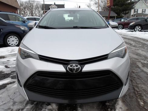 Used 2018 Toyota Corolla LE image 9