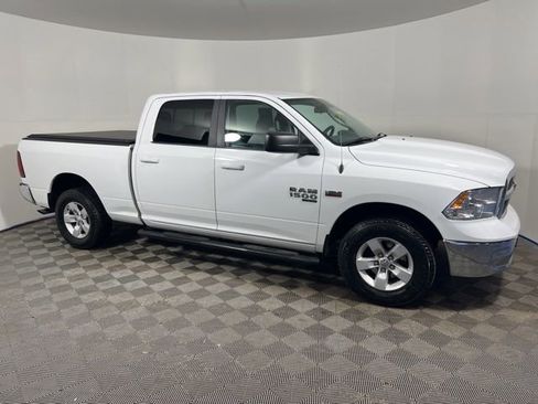 Used 2019 RAM 1500 Classic SLT AWD/4WD image 12