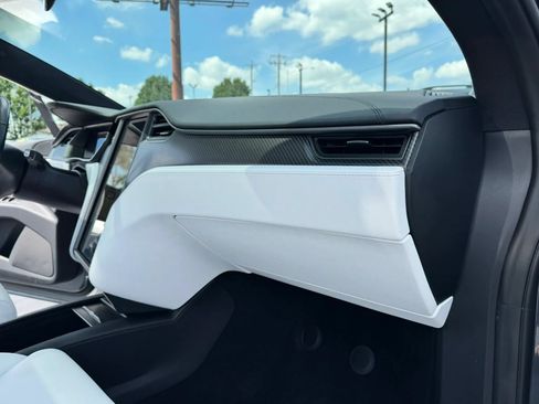 Used 2018 Tesla Model X 100D AWD/4WD image 15