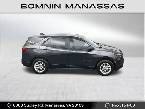 Used 2022 Chevrolet Equinox LS w/ LS Convenience Package image 24