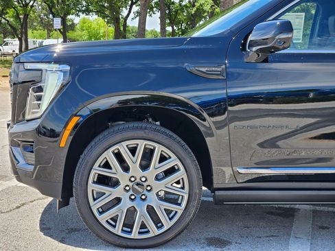 New 2026 GMC Yukon XL Denali Ultimate AWD/4WD image 6