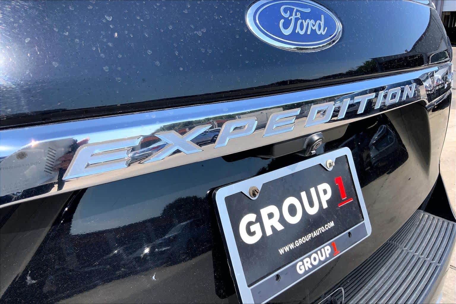 Used 2018 Ford Expedition Max Limited w/ Equipment Group 302A RWD image 31