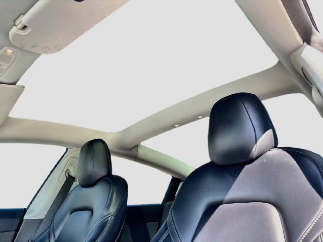 Used 2021 Tesla Model 3 Performance AWD/4WD image 22
