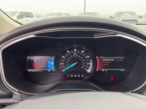 Used 2019 Ford Fusion SE w/ Equipment Group 151A image 12