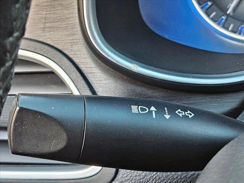 Used 2017 Chrysler 200 Limited Platinum image 15