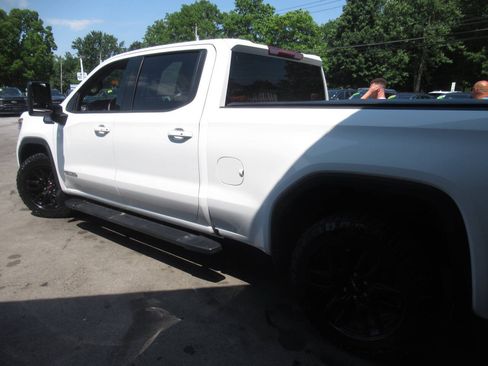 Used 2020 GMC Sierra 1500 Elevation w/ Elevation Value Package AWD/4WD image 14