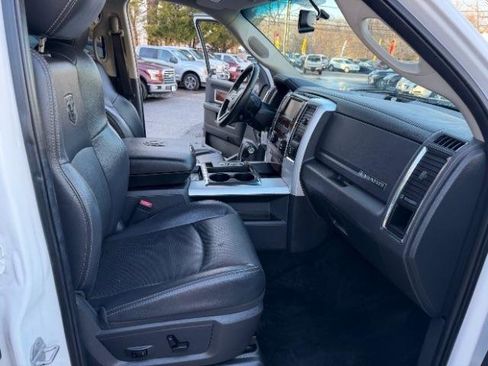 Used 2011 RAM 1500 Laramie image 32