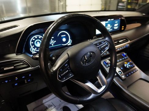 Used 2020 Hyundai Palisade Limited w/ Winter Weather Package image 11