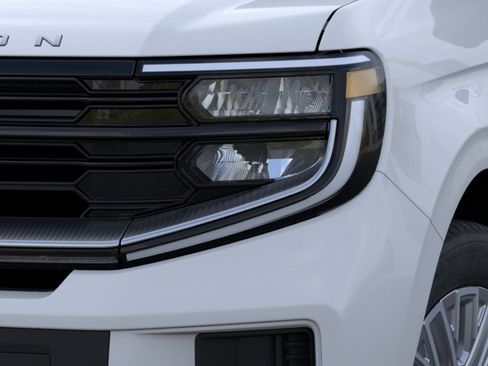 New 2026 Ford Expedition Platinum AWD/4WD image 16
