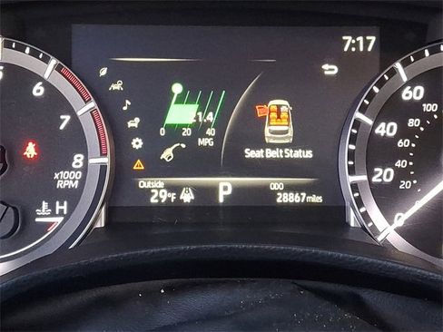 Certified 2023 Toyota Highlander XLE image 22