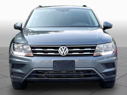 Used 2021 Volkswagen Tiguan SE w/ Panoramic Sunroof Package