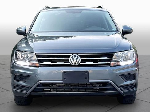 Used 2021 Volkswagen Tiguan SE w/ Panoramic Sunroof Package AWD/4WD image 3