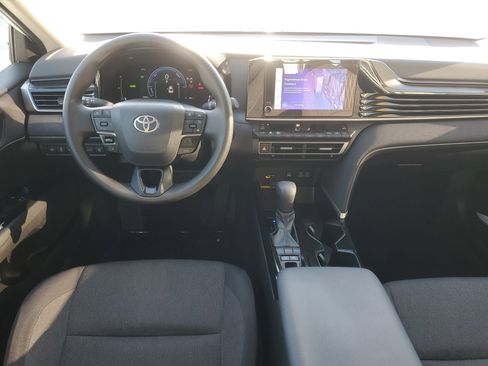 Certified 2025 Toyota Camry LE image 10