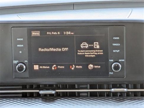 Certified 2023 Kia Carnival LX image 22