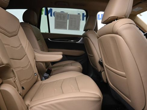 Certified 2023 Cadillac XT6 Premium Luxury w/ Platinum Package AWD/4WD image 10