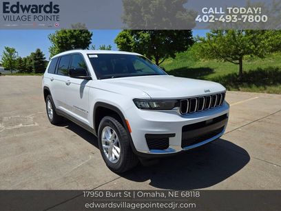 New 2025 Jeep Grand Cherokee L Laredo w/ Luxury Tech Group I