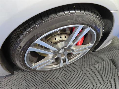 Used 2013 Porsche Panamera GTS image 9