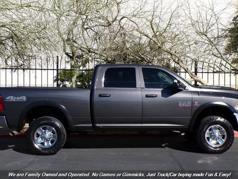 Used 2018 RAM 2500 Tradesman w/ Chrome Appearance Group image 5