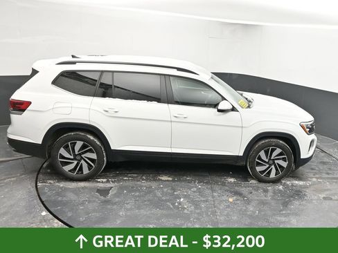 Used 2025 Volkswagen Atlas SE image 41