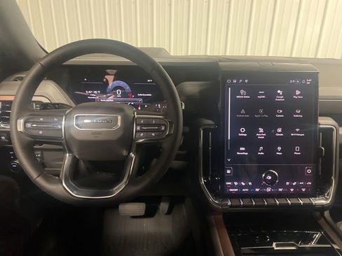 New 2026 GMC Yukon XL Denali w/ LPO, Floor Liner Package image 13